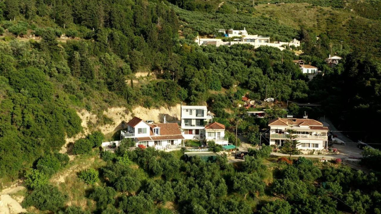 Lägenhet Baso Hilltop